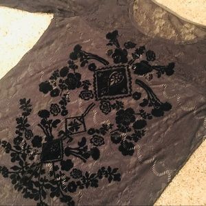 Vanity Lace Grey 3/4 Sleeve - Large